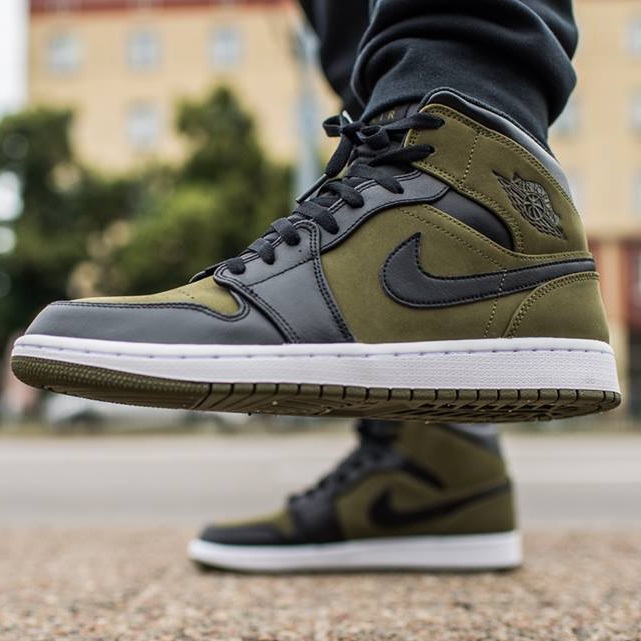 Air Jordan 1 Mid 橄榄绿