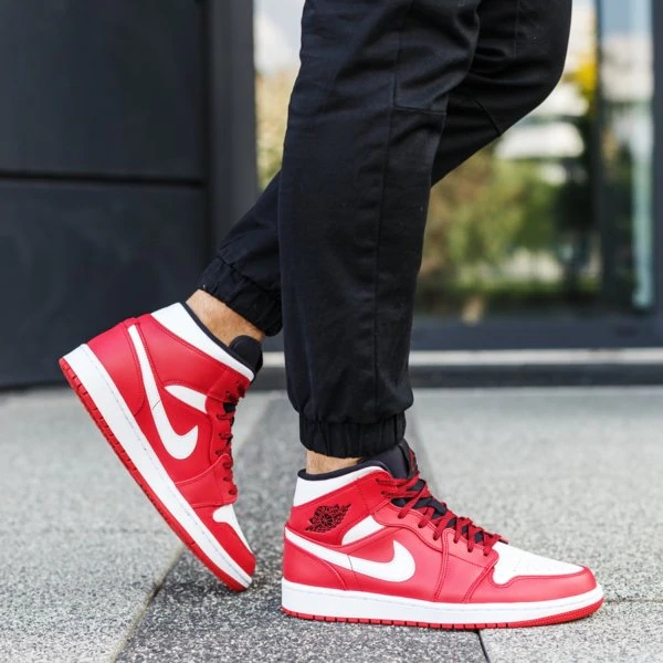 Air Jordan 1 Mid Chicago 小芝加哥