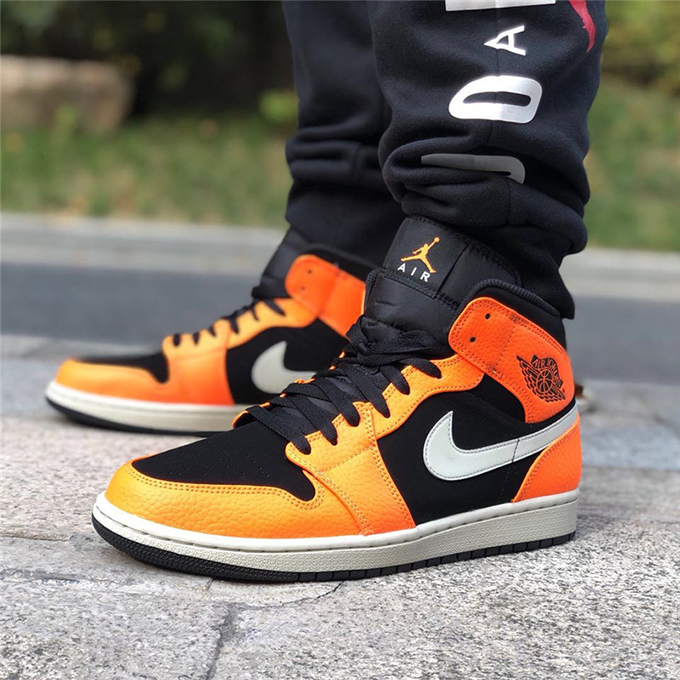 Air Jordan 1 Mid