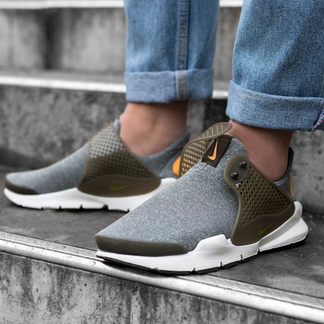 Nike Sock Dart Dark 浅灰/草绿