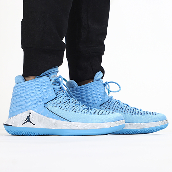Air Jordan 32 北卡大学