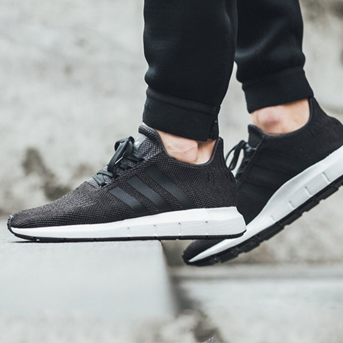 adidas Swift Run