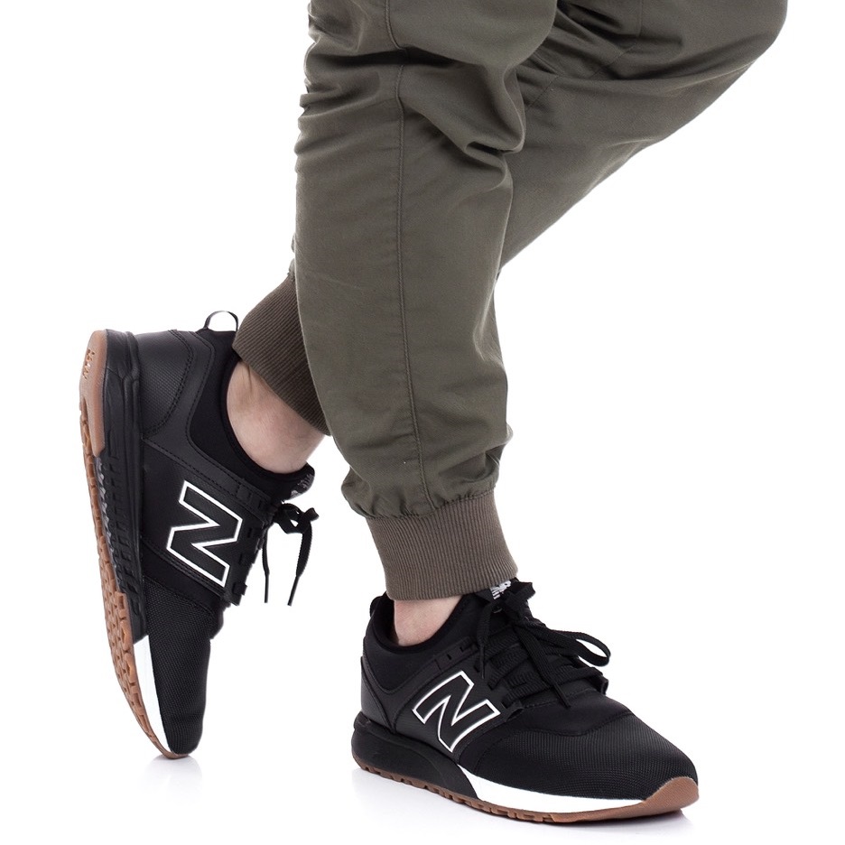 New Balance 247  烏黑色