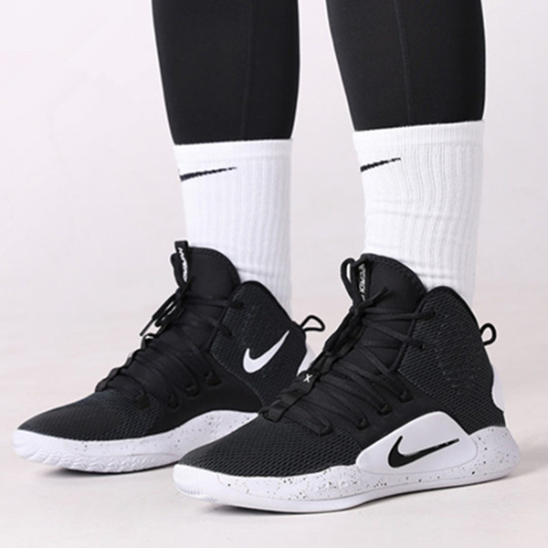 Nike Hyperdunk X黑白泼墨