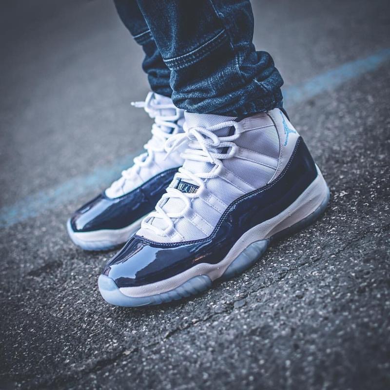 Air Jordan 11 UNC 海军蓝