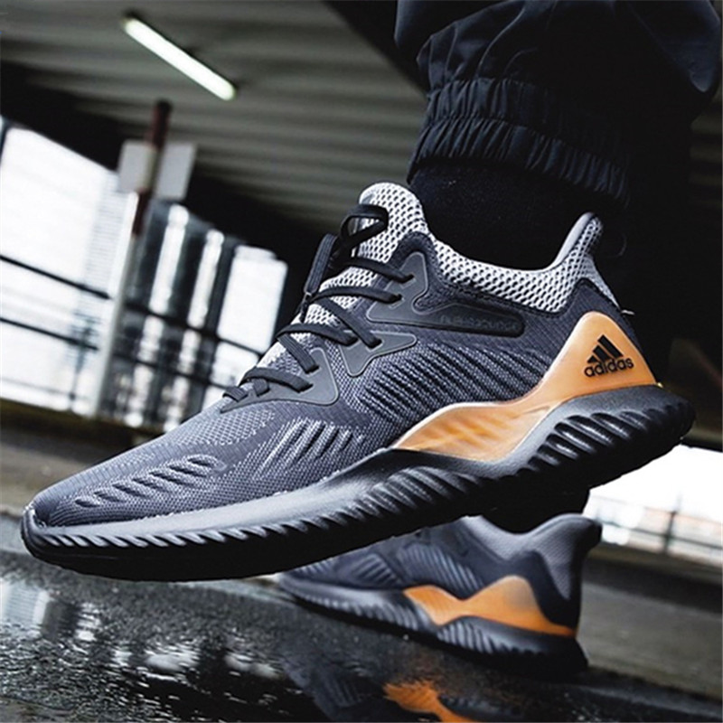 adidas Alpha Bounce 黑棕