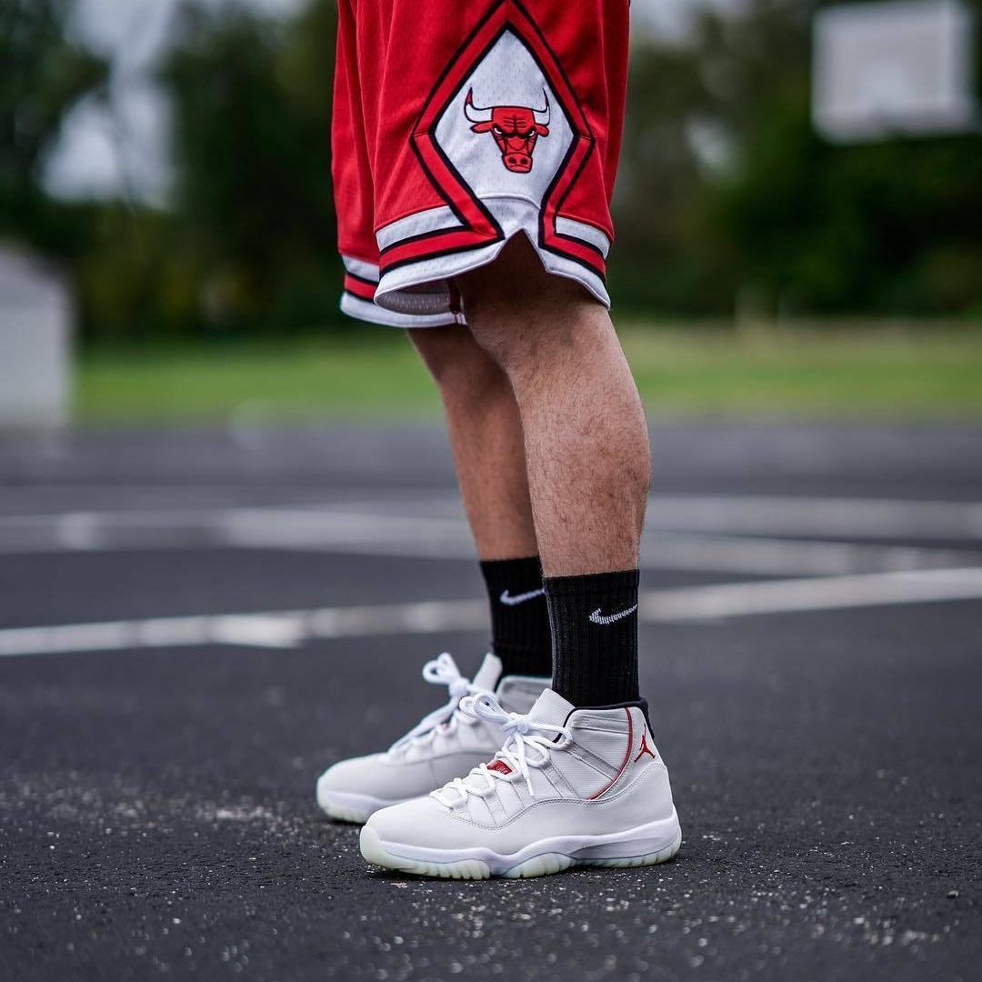 Air Jordan 11 帆白/红