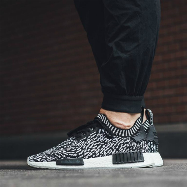 adidas Originals NMD R1 黑斑马
