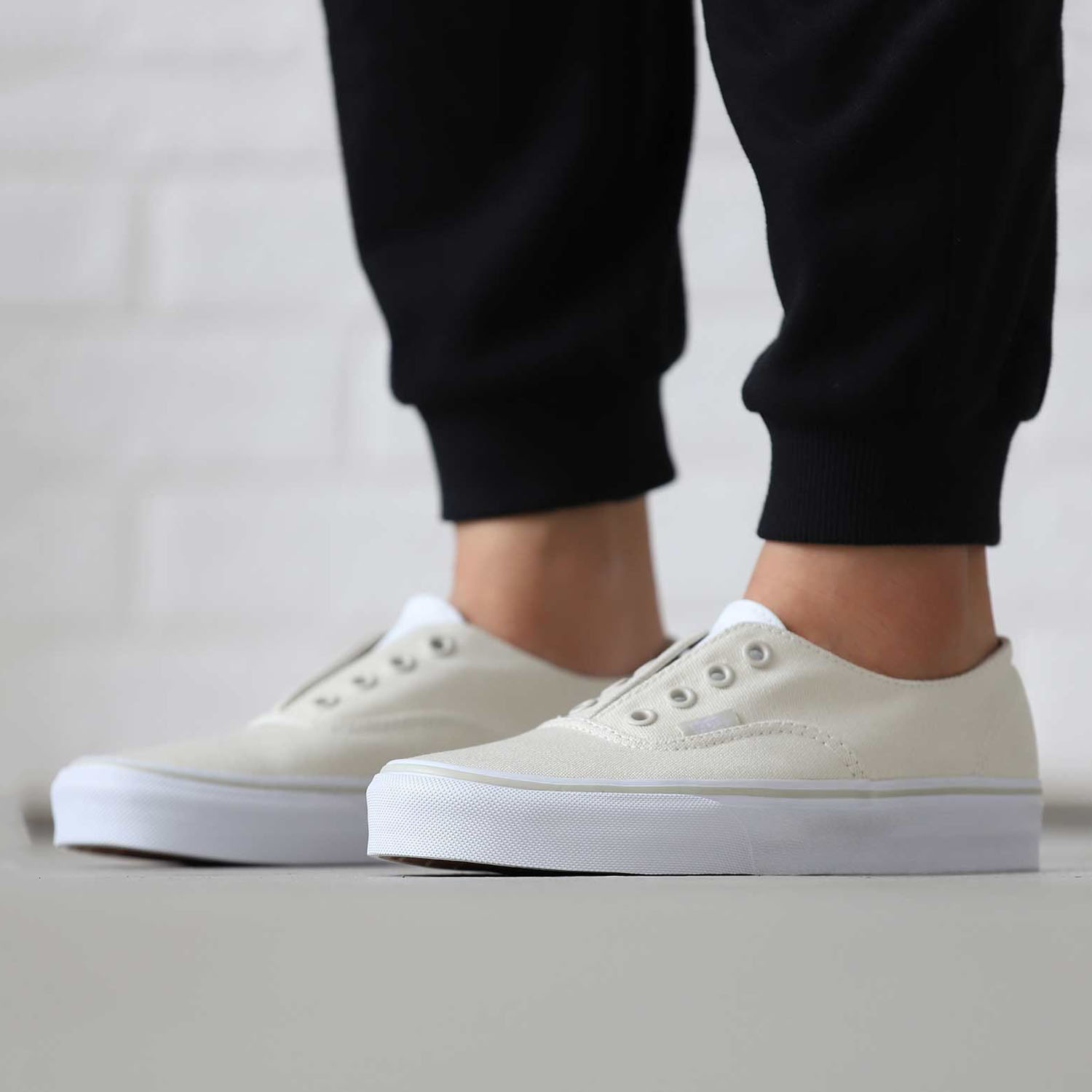 Vans Authentic  米白色