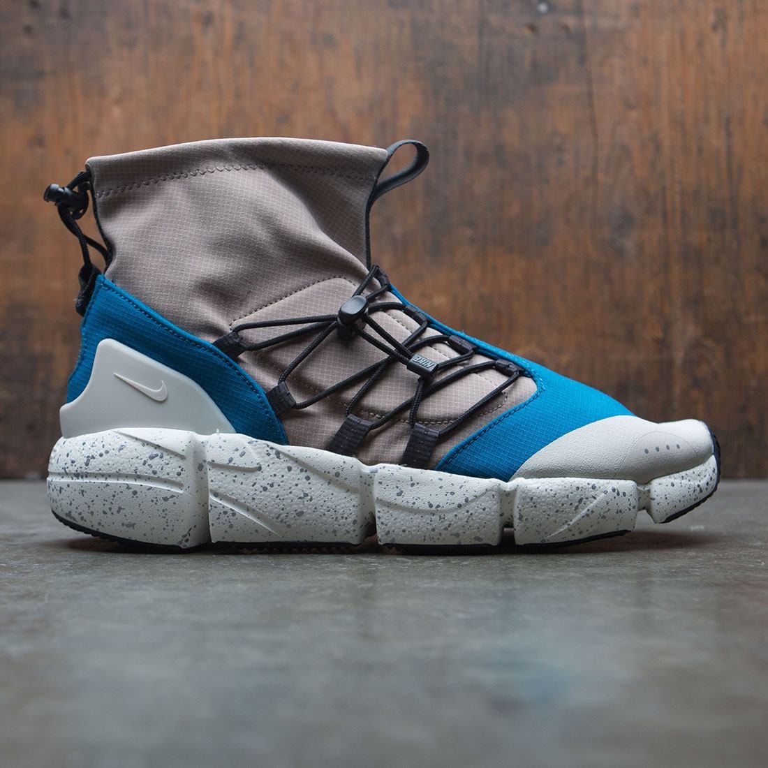 Nike Air Footscape Mid 棕绿