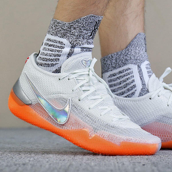 Nike Kobe Nxt 360 React  白橙