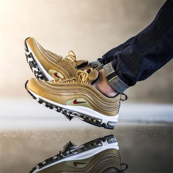 Nike Air Max 97 金子弹