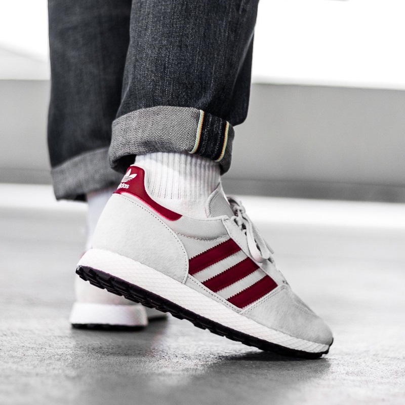 adidas Forest Grove 灰红