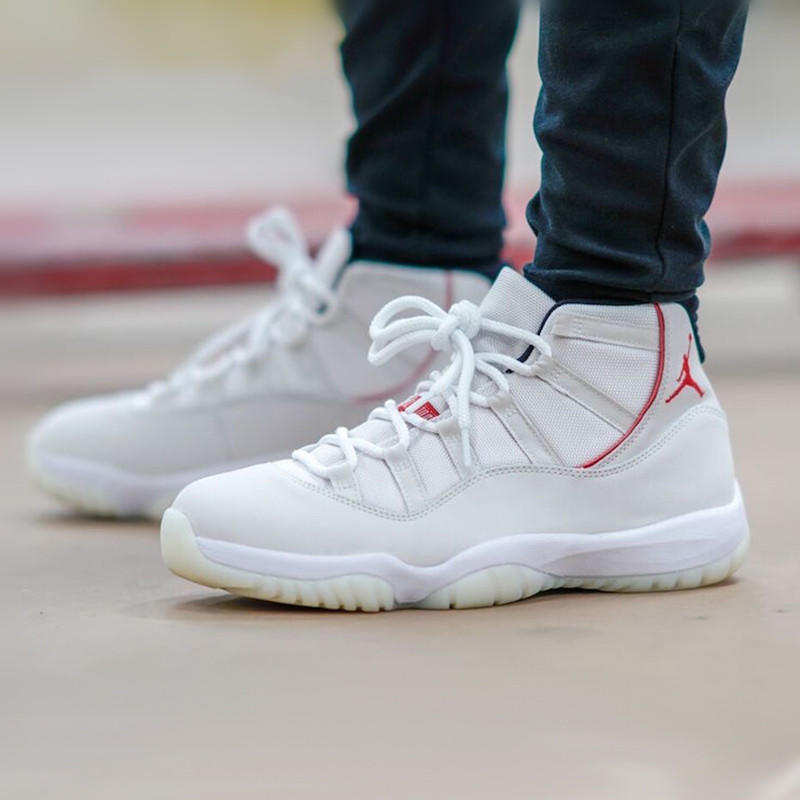 Air Jordan 11 帆白/红