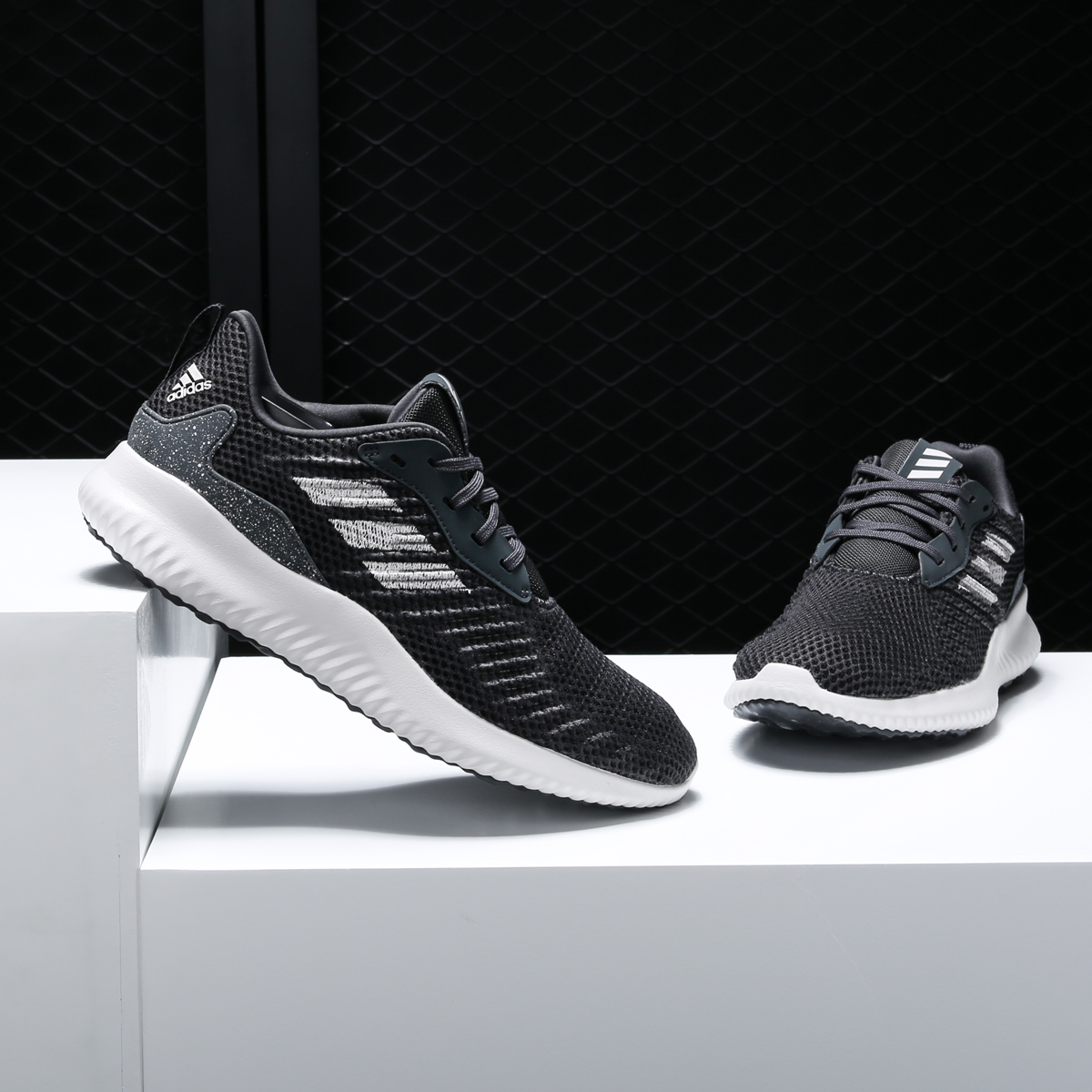 adidas Alpha Bounce RC  黑/灰尾