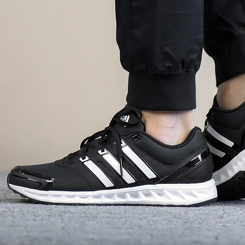 adidas Falcon Elite 3  黑白色
