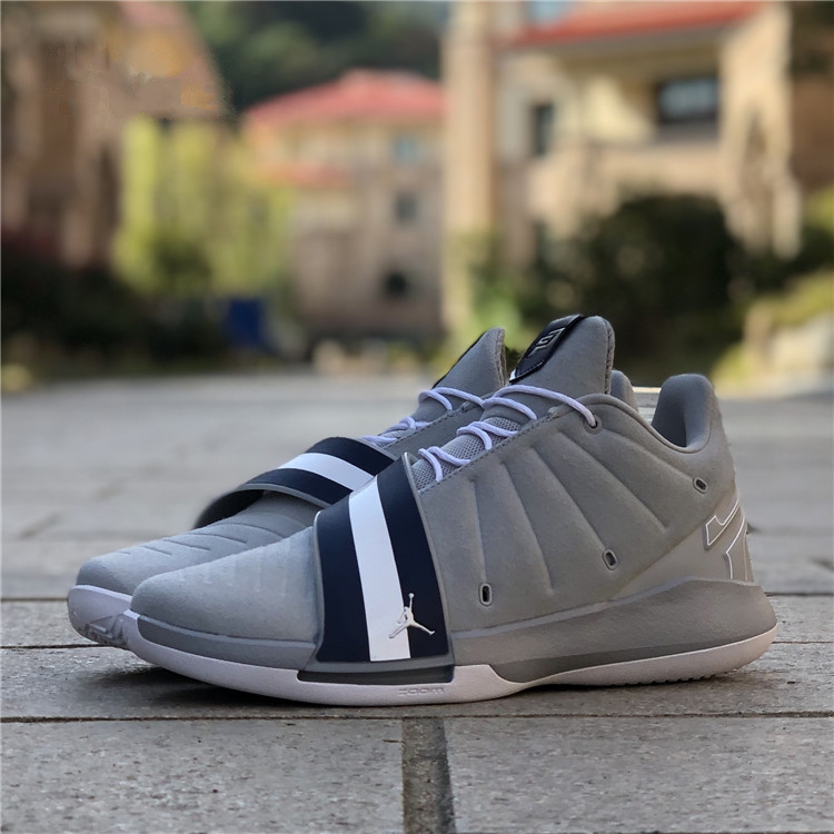 Jordan CP3.XI 狼灰