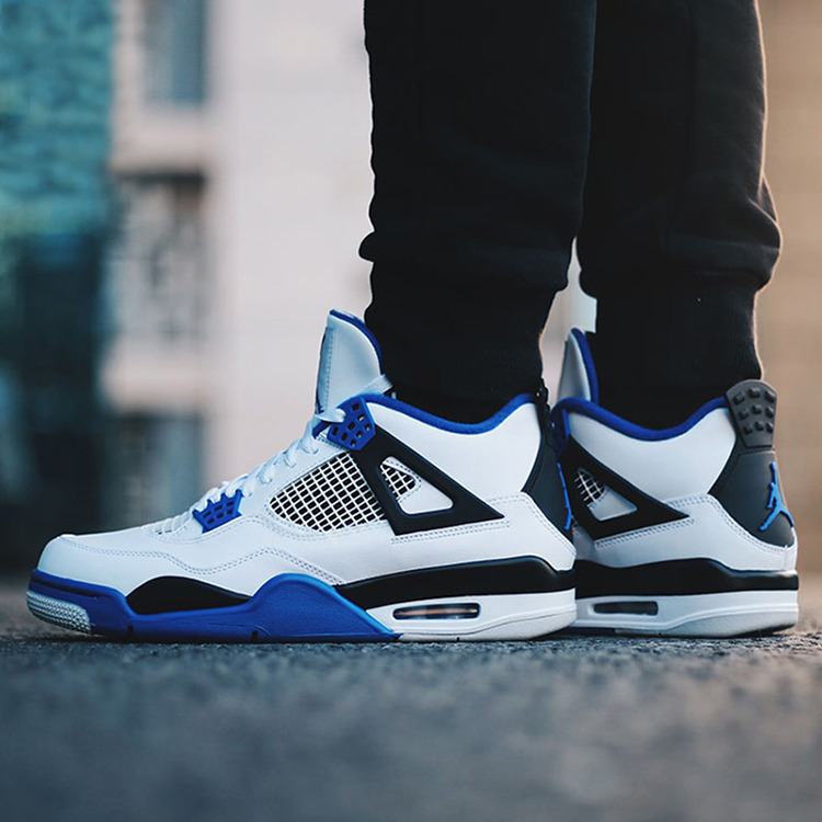 Air Jordan 4 Motorsports 摩托车队