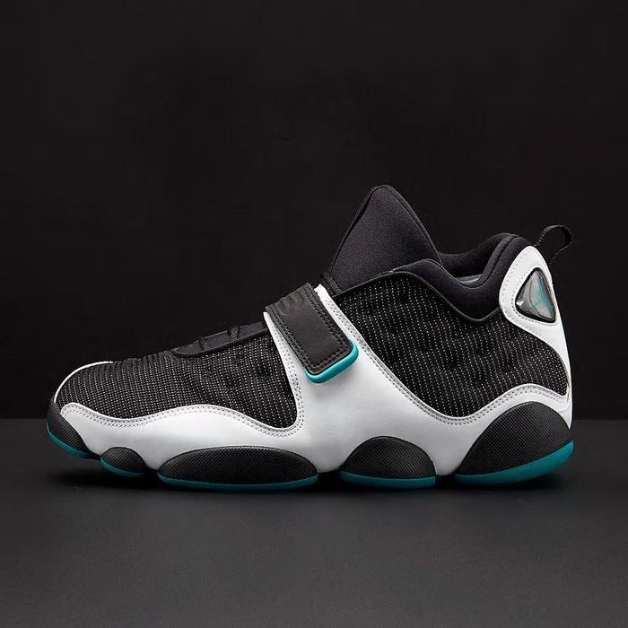 Air Jordan 13 黑猫绑带