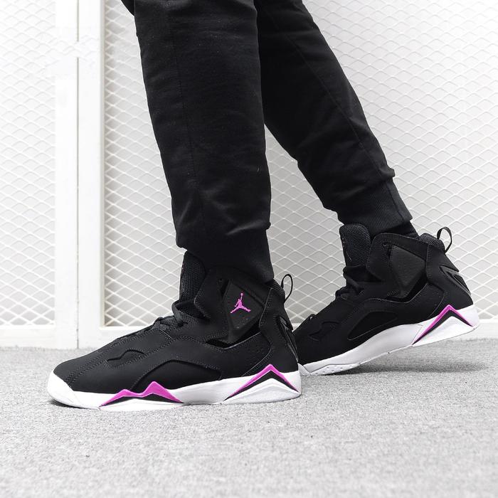 Air Jordan True Flight 黑紫色