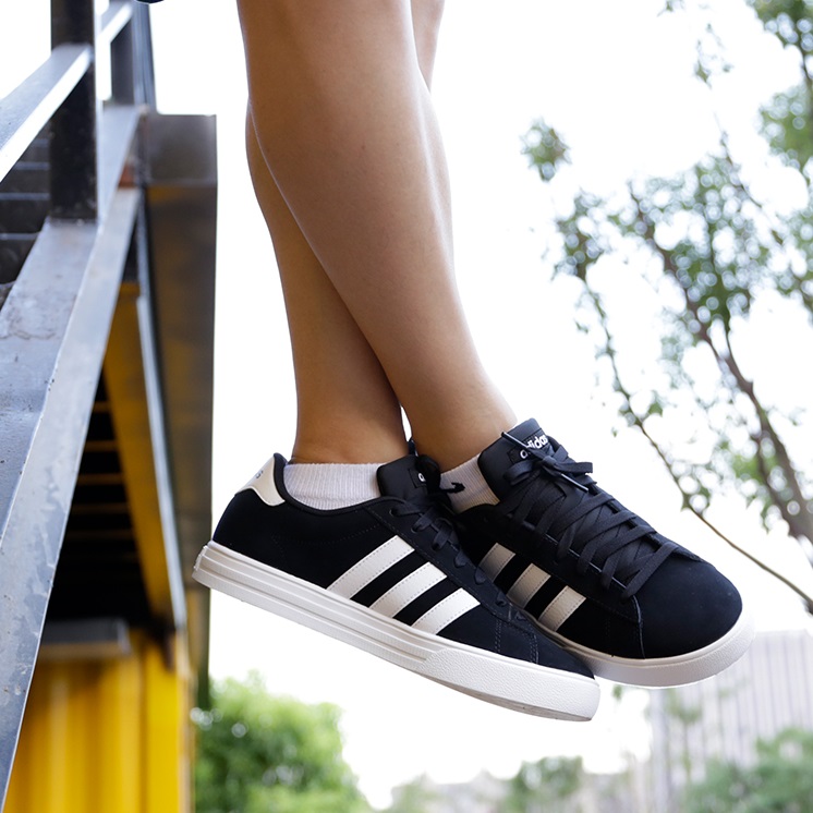 adidas Daily 2.0  黑白/白屁股