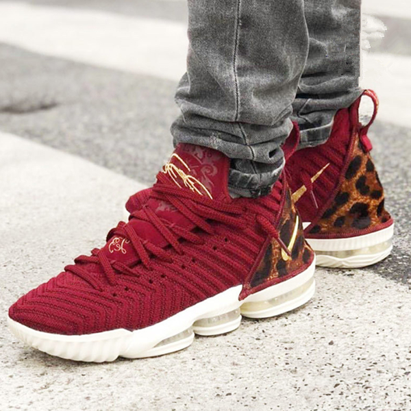 Nike Lebron 16 King 酒红