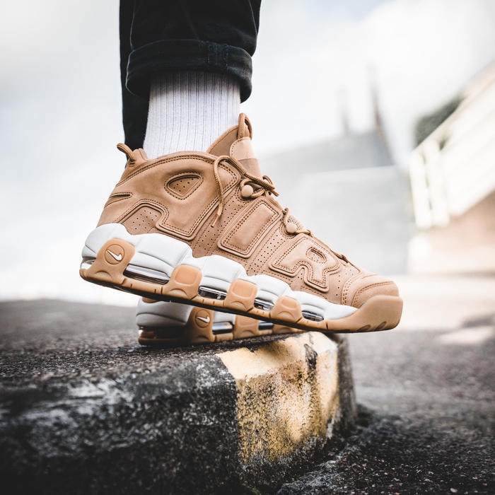 Nike Air More Uptempo 小麦/白中底