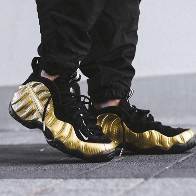 Nike Air Foamposite Pro 液态金