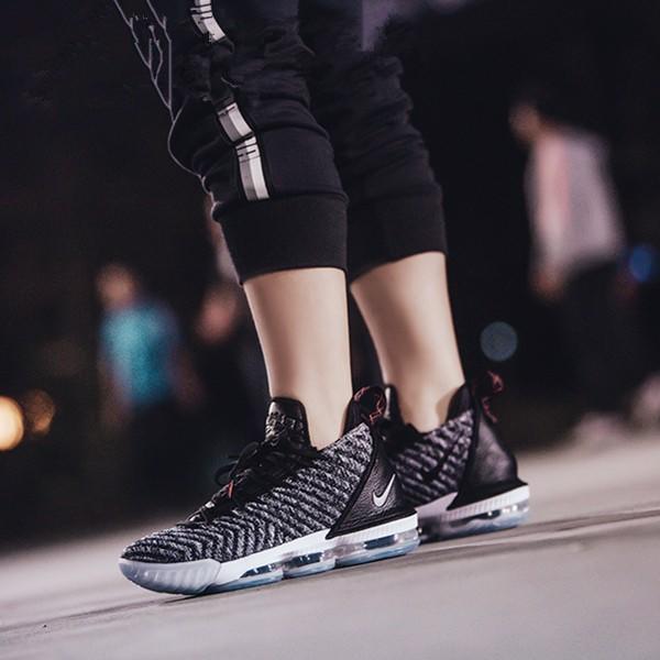 Nike LeBron 16 Oreo 黑灰