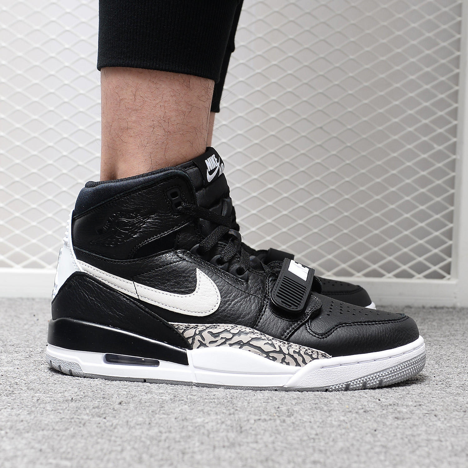 Air Jordan Legacy 312 黑白灰合体