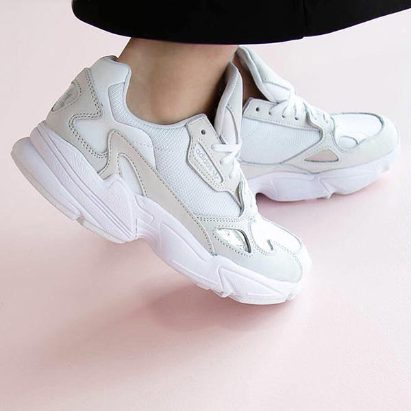 adidas Falcon W 灰白