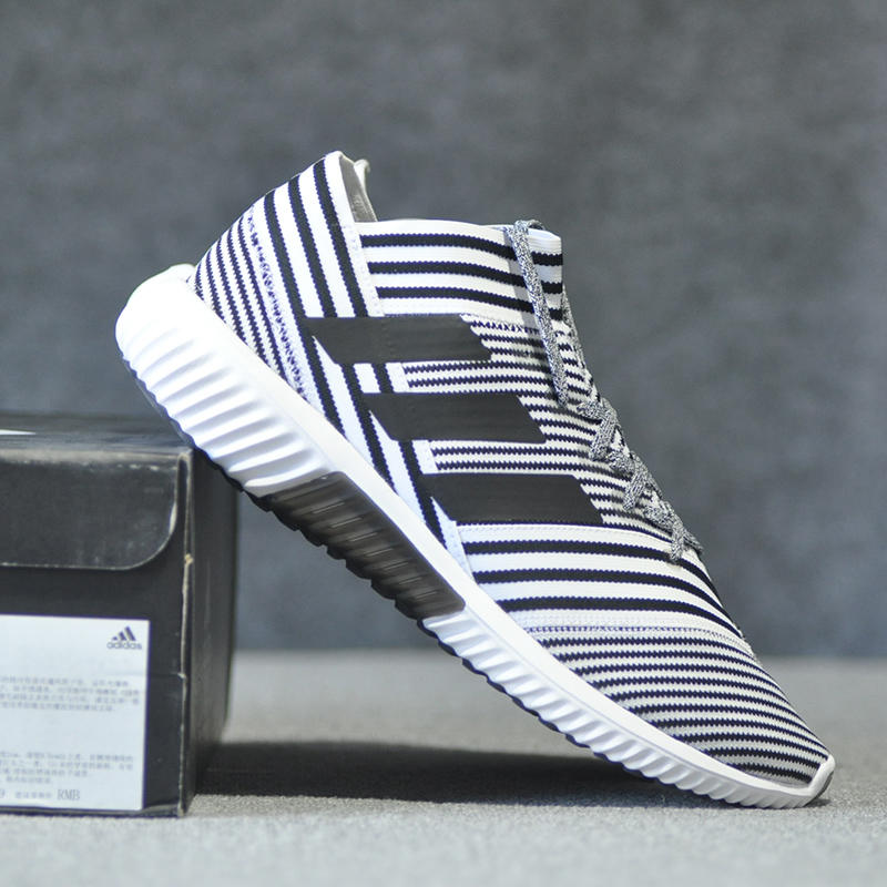 adidas Nemeziz Tango 17.1 TR 条纹灰