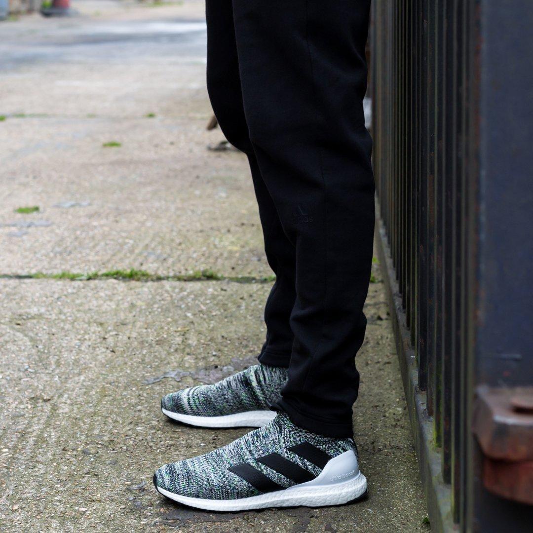 adidas ACE 16.1+ Ultra Boost 灰白
