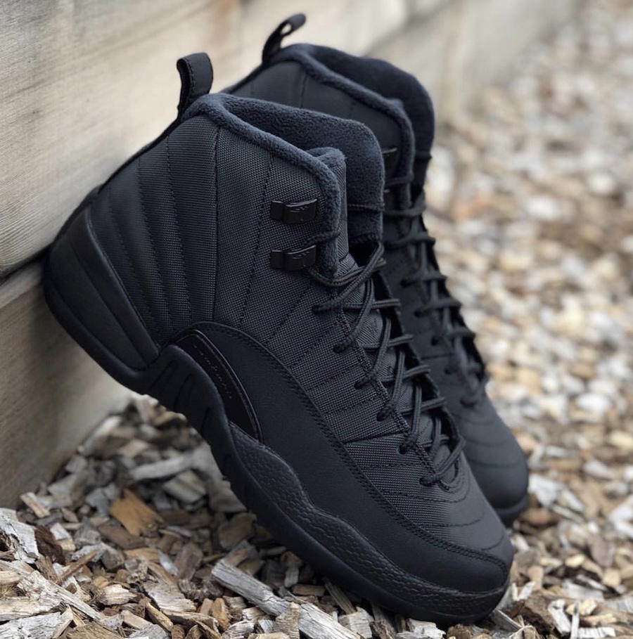 Air Jordan 12  御寒