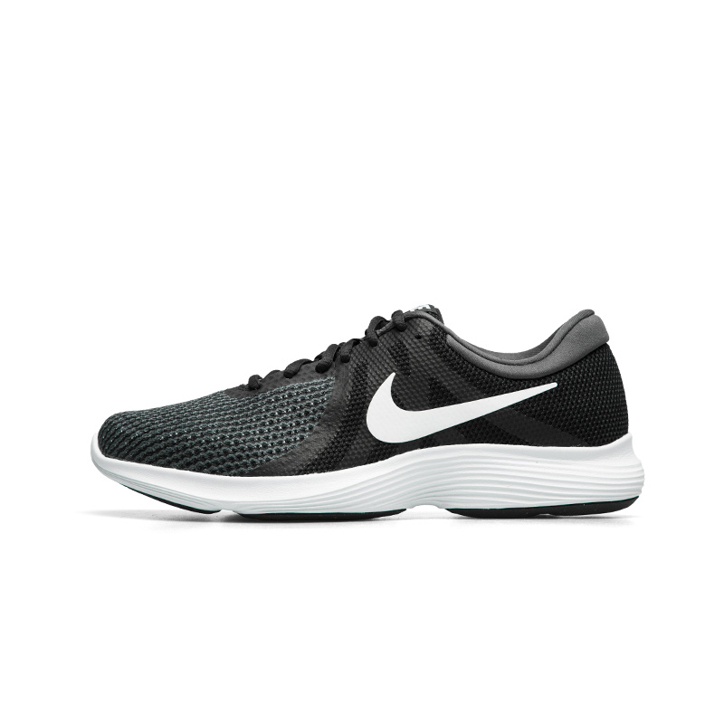 Nike Revolution 4