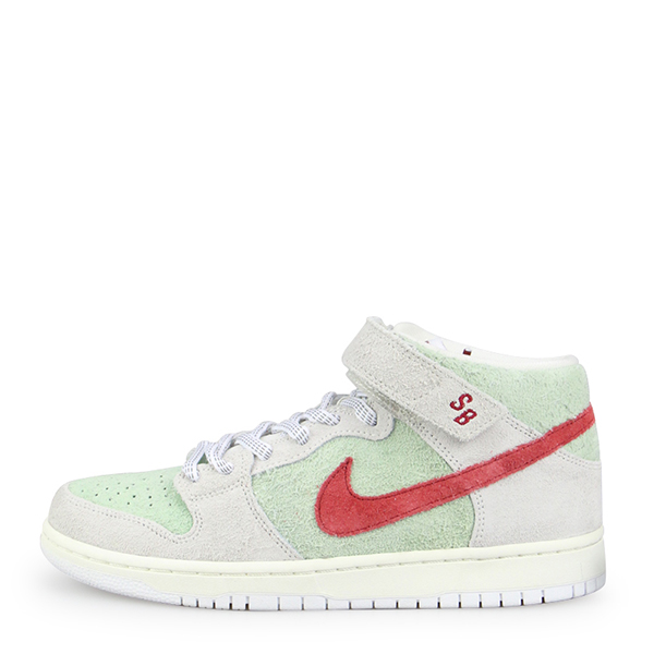 Nike Dunk SB Mid