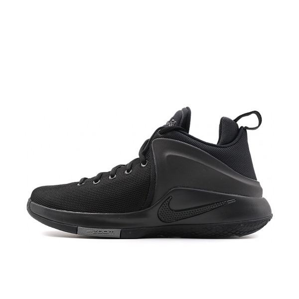 Nike Zoom Witness 全黑