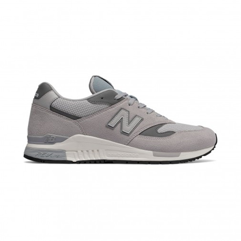 New Balance 840