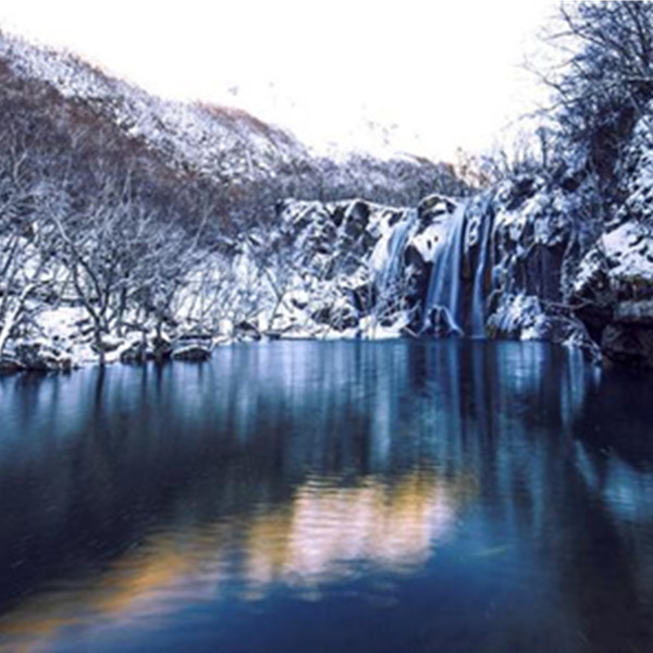 长白山天池北坡瀑布温泉2天1晚