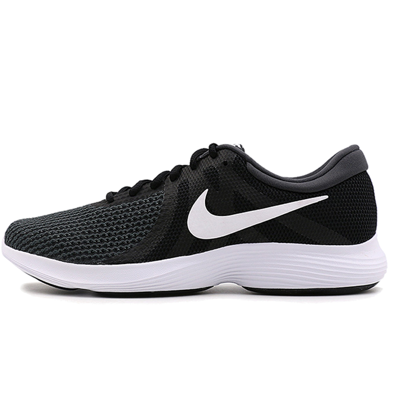 Nike Revolution 4 Black White 黑白