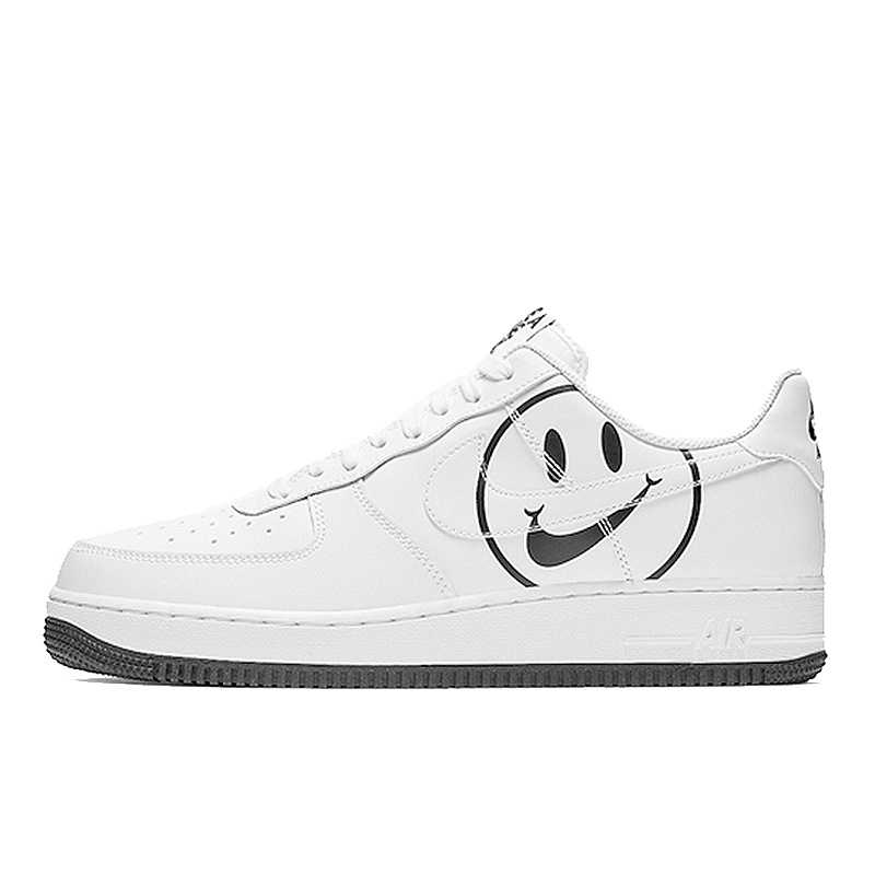 Nike Air Force 1  白黑/笑脸