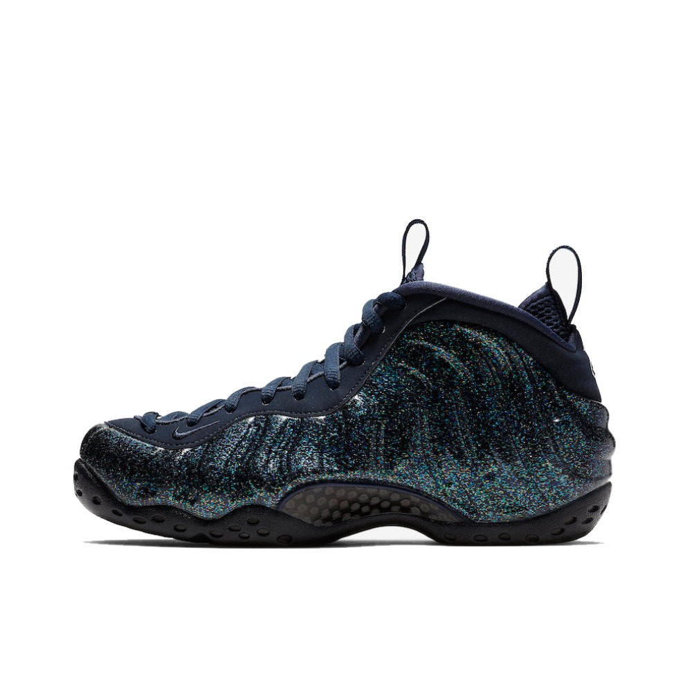 Nike Air Foamposite One 黑曜石喷