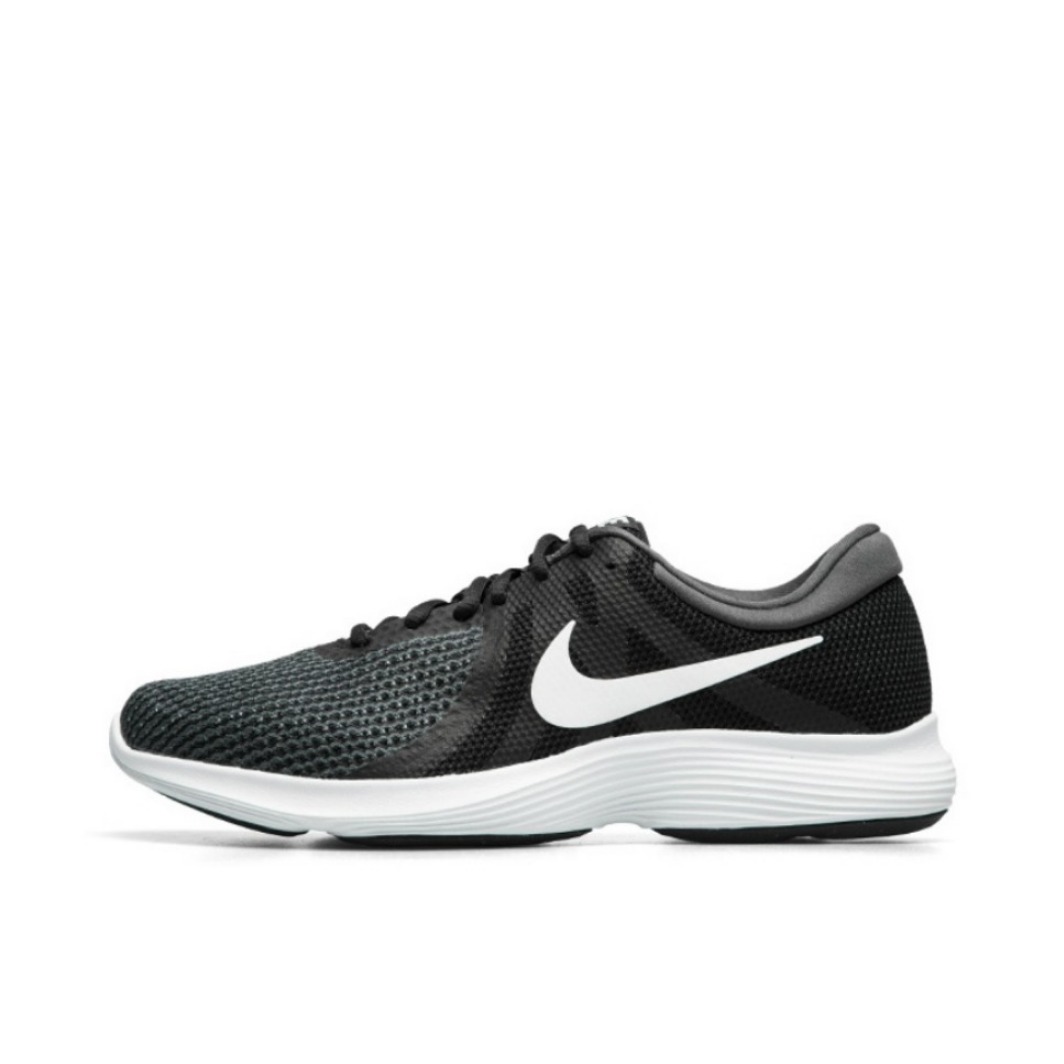 Nike Revolution 4 Black White 黑白