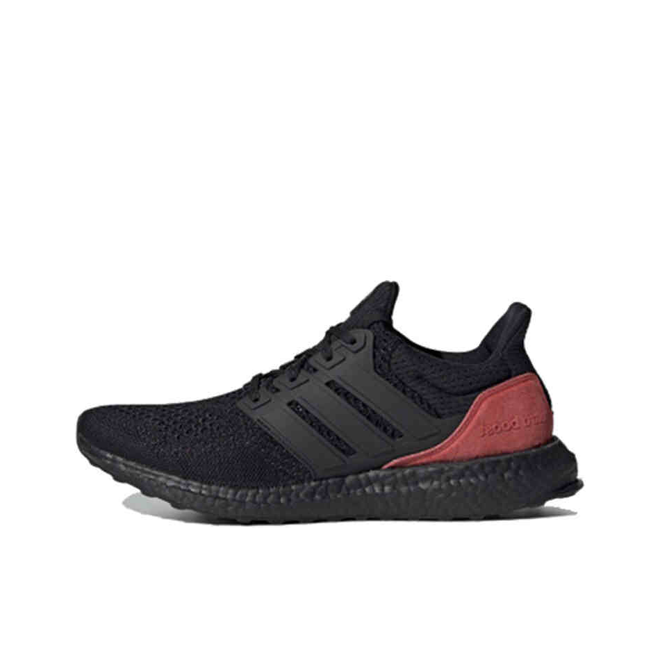 adidas Ultra Boost 黑红色