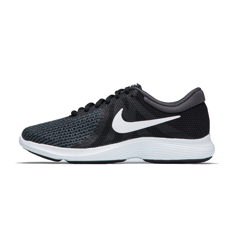 Nike Revolution 4 Black White 黑白