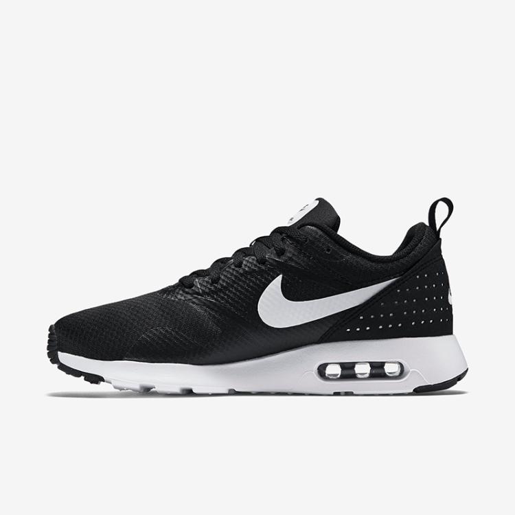 Nike Air Max Tavas 黑白色