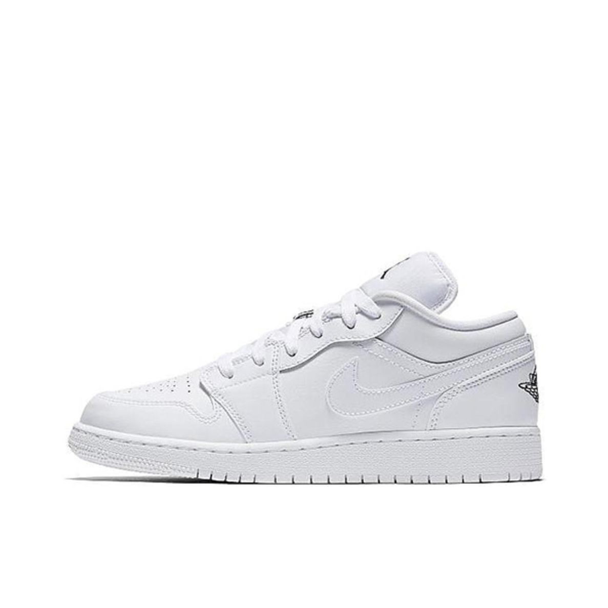 Air Jordan 1 Low White 纯白/黑标Low