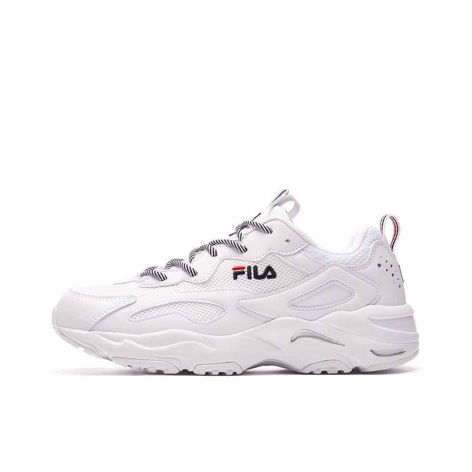 推荐商品：FILA/斐乐 Ray Tracer 运动休闲鞋 老爹鞋 防滑耐磨舒适透气复古韩版 纯白