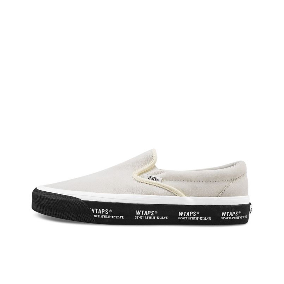推荐商品：Vans/范斯 Classic Slip-on 防滑 简约 棋盘格 一脚蹬 百搭 休闲 帆布鞋 Wtaps联名/米色/黑色