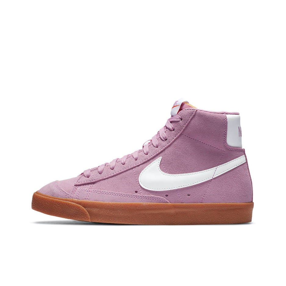 推荐商品：Nike Blazer 板鞋 经典复古防滑舒适百搭 中帮/绒面/浅粉紫